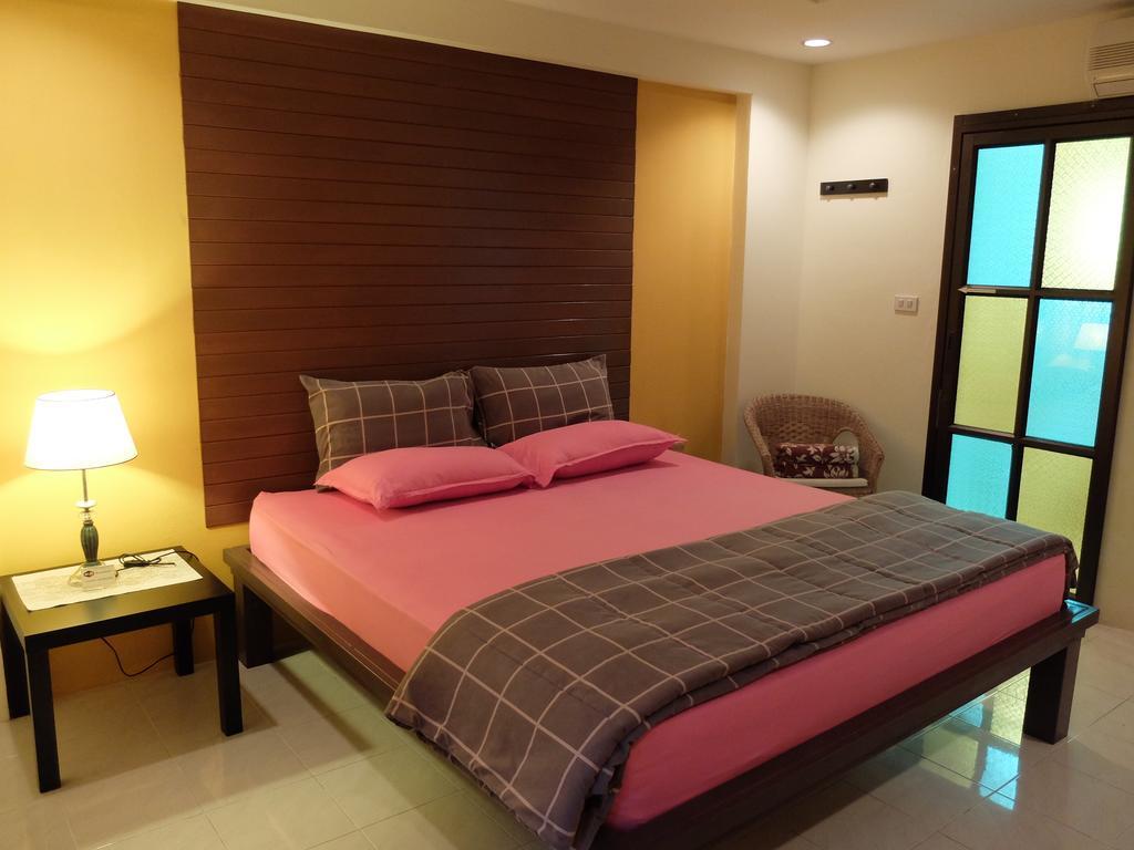 Baan Baimai Boutique Room Ayutthaya Bagian luar foto